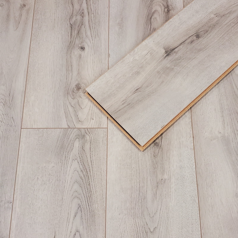  Kronoswiss -  Albit Oak Leight Grey 8mm Laminate