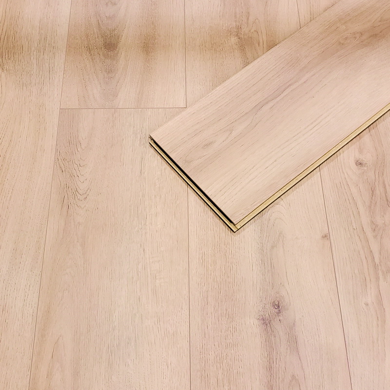  Kronoswiss- Albit Oak Natural 8mm Laminate