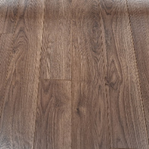  Torlys  Narrow Barisan (MADE IN USA AC4) 8mm Laminate