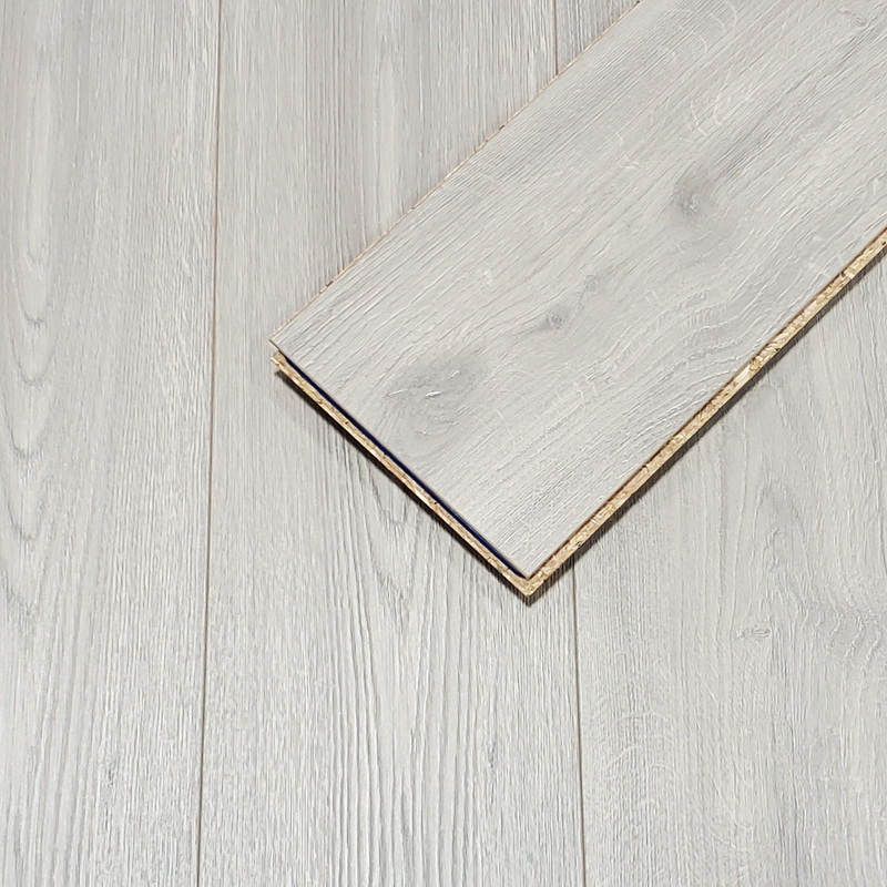 Kronoswiss Grey Oak 100% Waterproof AC5 8mm Laminate