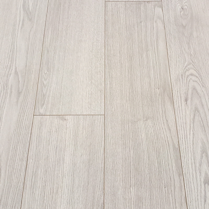  Kronoswiss Solid  Matterhorn Oak AC5 12mm Laminate