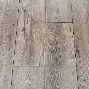 Laminate Flooring Mountain Oak 193mm Flat