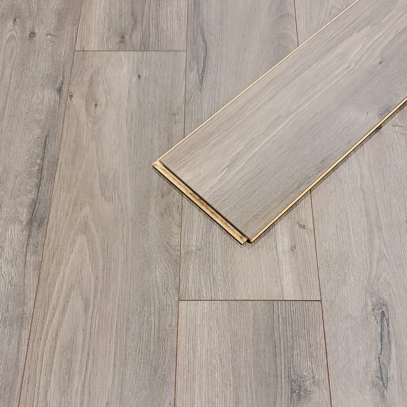  Inhaus  Oak Dark Grey 10mm Laminate (72 hour water resistance)