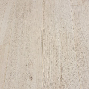  Inhaus  Oak Natural Light 10mm Laminate (72 hour water warranty)