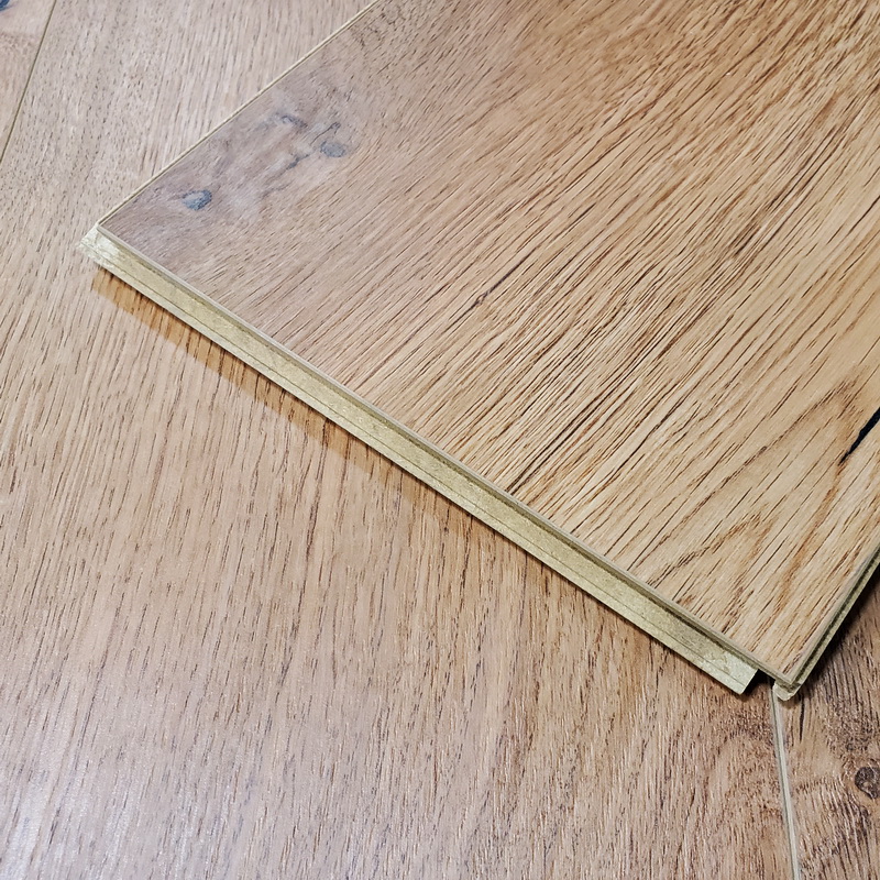  Egger Pro  Olchon Oak Honey  12mm Laminate