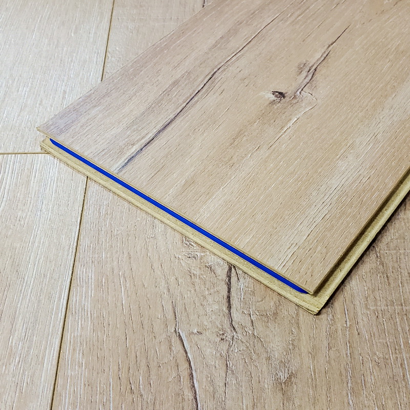  Kronoswiss  Rip Oak Natural 8mm Laminate