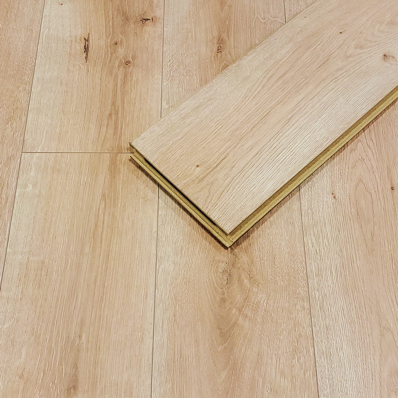  KronoPol-  Aurum Sound Scorpio Oak AC4 12mm Laminate