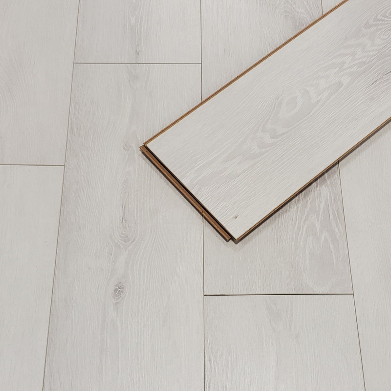  Torlys Shore Hopewell AC4 12mm Laminate