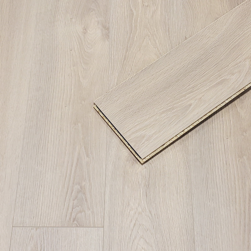  Kronoswiss  St Moritz 100% Waterproof AC5 12mm Laminate