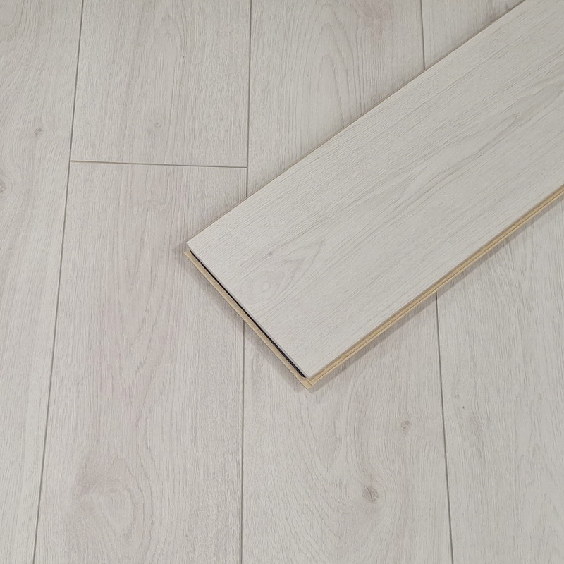    Trend Oak Grey 8mm Laminate