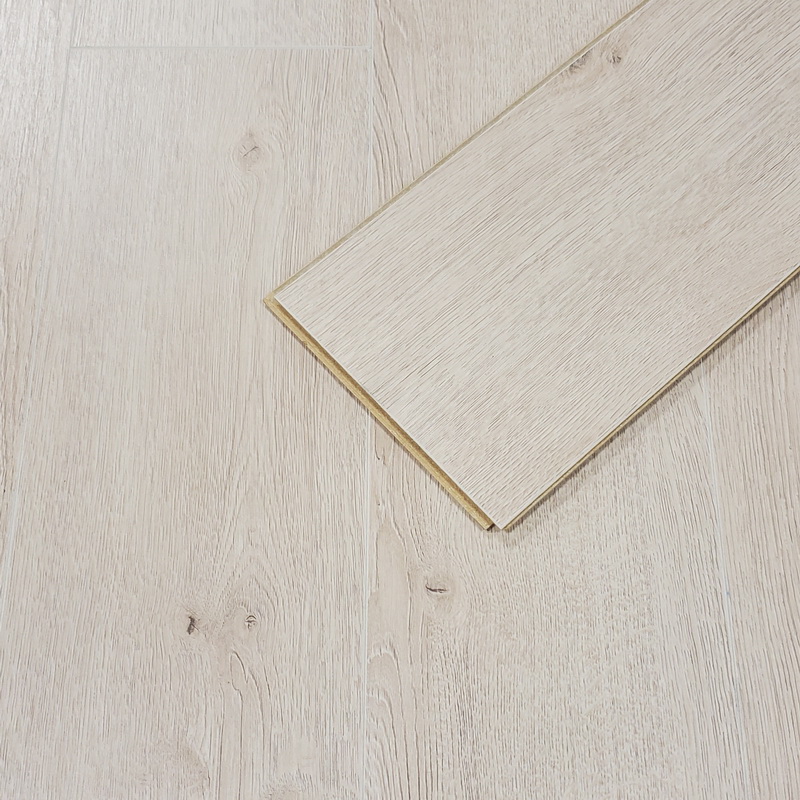  Egger Classic  White Newbury Oak 10mm Laminate